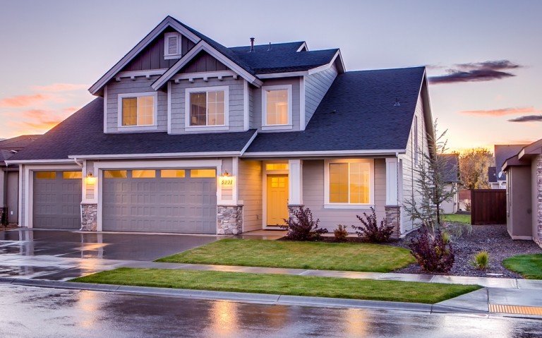5 Things to Consider With Neighbor Lot Line Disputes